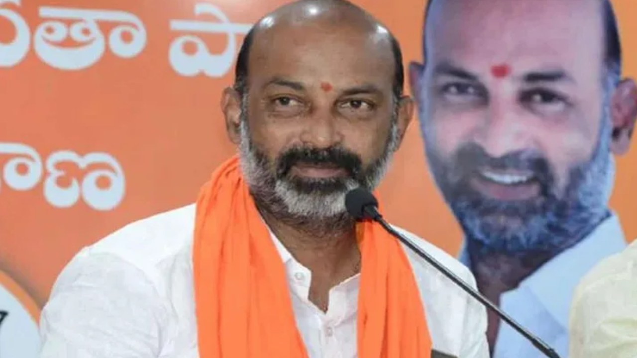 Bandi Sanjay : కేసీఆర్… నీ మాటలన్నీ కోతలే : బండి సంజయ్ Bandi Sanjay : కేసీఆర్… నీ మాటలన్నీ కోతలే : బండి సంజయ్