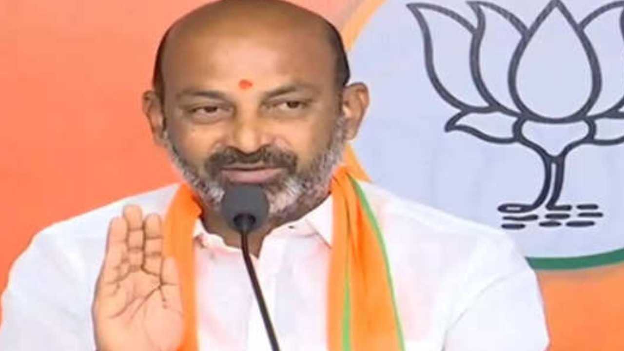 BJP Support : విద్యుత్ ఆర్టిజన్ల సమ్మెకు బీజేపీ మద్దతు BJP Support : విద్యుత్ ఆర్టిజన్ల సమ్మెకు బీజేపీ మద్దతు