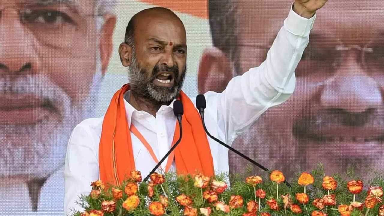 Bandi Sanjay : అక్కడ కచ్చితంగా బీజేపీ గెలుస్తుంది, తెలంగాణ సచివాలయంలో మార్పులు చేస్తాం-బండి సంజయ్ Bandi Sanjay : అక్కడ కచ్చితంగా బీజేపీ గెలుస్తుంది, తెలంగాణ సచివాలయంలో మార్పులు చేస్తాం-బండి సంజయ్