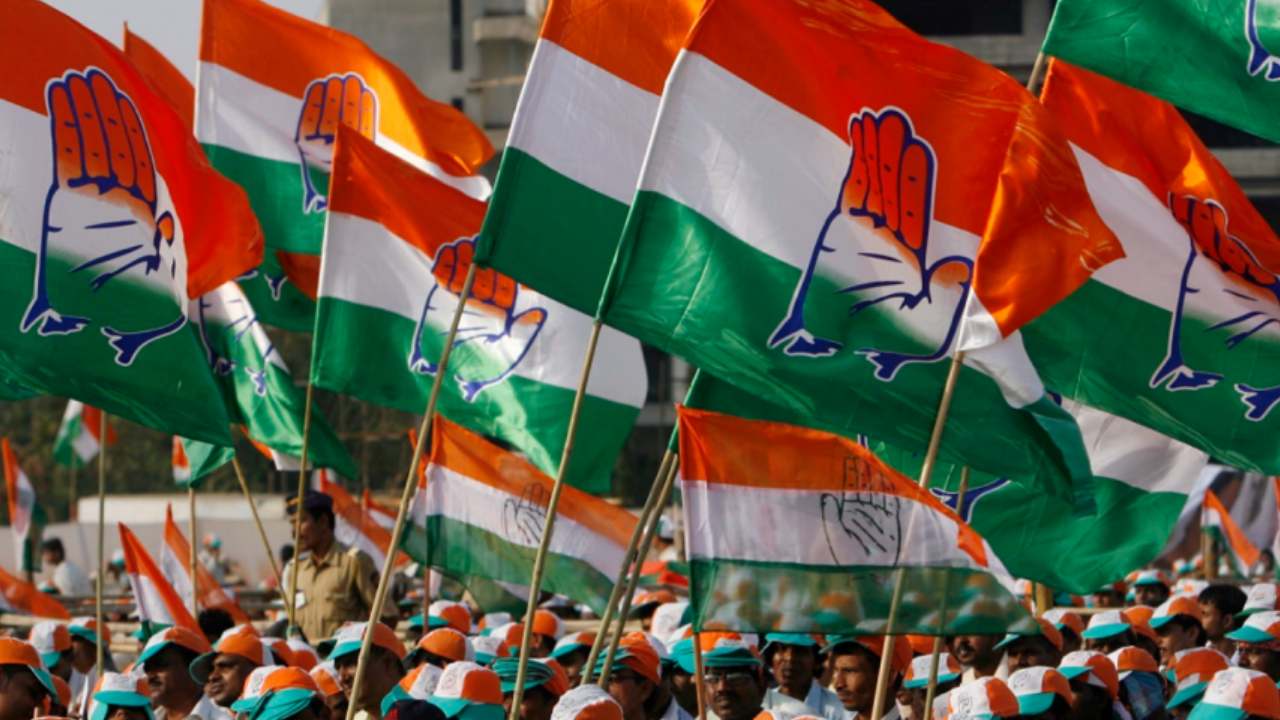 Congress : భారీ చేరికల దిశగా కాంగ్రెస్ ఫోకస్.. ఆపరేషన్ ఆకర్ష్ , ఘర్ వాపసీకి శ్రీకారం Congress : భారీ చేరికల దిశగా కాంగ్రెస్ ఫోకస్.. ఆపరేషన్ ఆకర్ష్ , ఘర్ వాపసీకి శ్రీకారం
