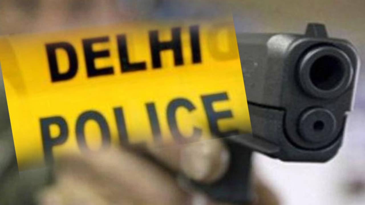 Delhi : డీజే సౌండ్ తగ్గించమని కోరిన గర్భిణిపై కాల్పులు జరిపిన యువకుడు .. గర్భస్రావం కావటంతో పరిస్థితి విషమం Delhi : డీజే సౌండ్ తగ్గించమని కోరిన గర్భిణిపై కాల్పులు జరిపిన యువకుడు .. గర్భస్రావం కావటంతో పరిస్థితి విషమం