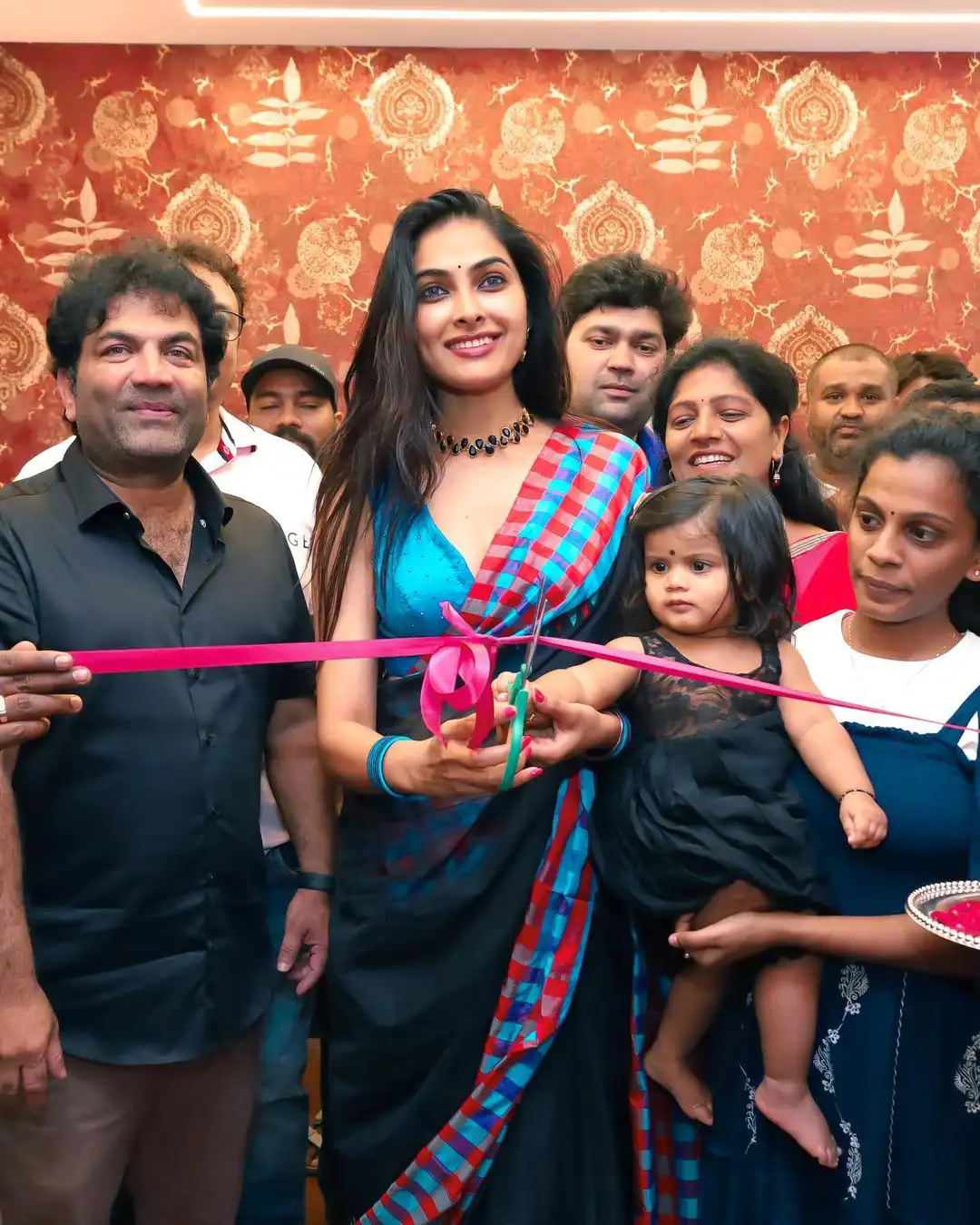 Divi Vadthya participated in a restaurant opening at Hyderabad