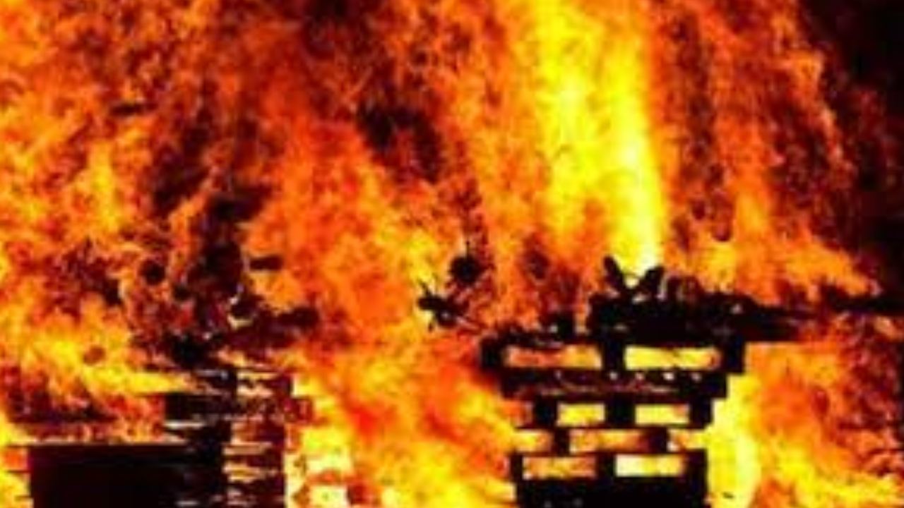 Fire Accident : హైదరాబాద్ కుషాయిగూడ అగ్నిప్రమాద మృతులకు రూ.2 లక్షల పరిహారం Fire Accident : హైదరాబాద్ కుషాయిగూడ అగ్నిప్రమాద మృతులకు రూ.2 లక్షల పరిహారం