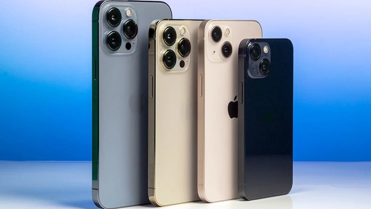 Flipkart Summer Sale ends tonight _ iPhone 13 available with flat Rs 10,900 discount until 12AM