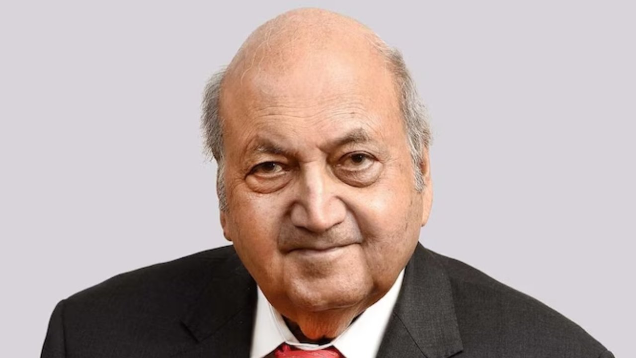 Keshub Mahindra: మహీంద్రా గ్రూప్ మాజీ చైర్మన్ కేశబ్ మహీంద్రా కన్నుమూత Keshub Mahindra: మహీంద్రా గ్రూప్ మాజీ చైర్మన్ కేశబ్ మహీంద్రా కన్నుమూత