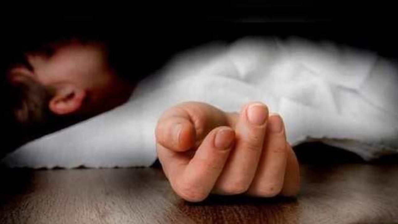 Hyderabad : హైదరాబాద్ సనత్ నగర్ లో దారుణం.. బాలుడు అనుమానాస్పద మృతి, నరబలిగా అనుమానం! Hyderabad : హైదరాబాద్ సనత్ నగర్ లో దారుణం.. బాలుడు అనుమానాస్పద మృతి, నరబలిగా అనుమానం!