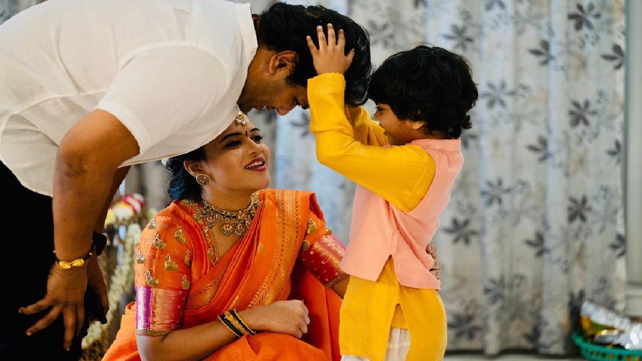 Manchu Manoj : స్టార్ మ్యూజిక్ డైరెక్టర్ అండ్ రైటర్ కలయికలో మంచు మనోజ్ పెళ్లి సాంగ్.. Manchu Manoj : స్టార్ మ్యూజిక్ డైరెక్టర్ అండ్ రైటర్ కలయికలో మంచు మనోజ్ పెళ్లి సాంగ్..