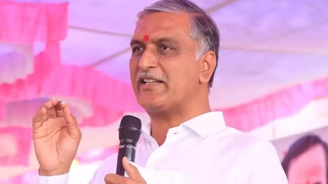Minister Harish Rao: కాంగ్రెస్, బీజేపీ చీఫ్ ట్రిక్స్ చేస్తున్నాయి..  బీఆర్ఎస్ హ్యాట్రిక్ ఖాయం.. | Minister harish rao criticized the leaders of  bjp and congress parties-10TV Telugu