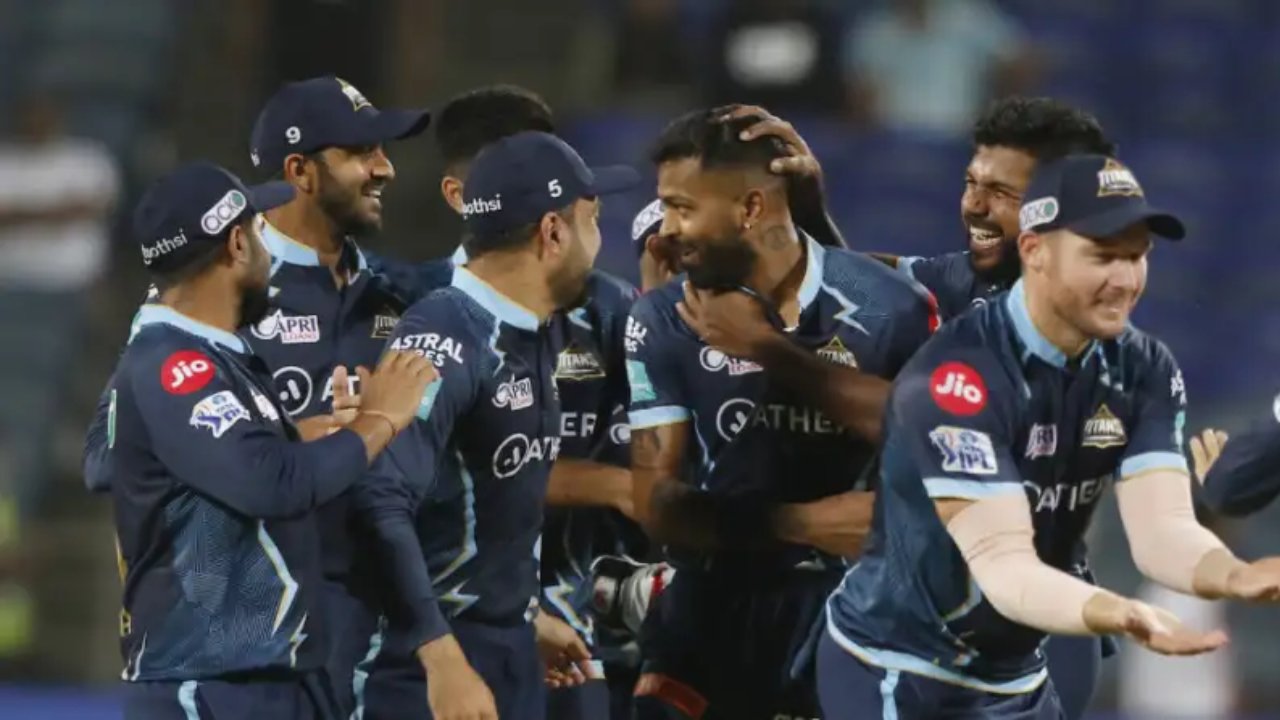 IPL 2023, LSG vs GT: చేజేతులా ఓడిపోయిన లక్నో.. స్వల్ప లక్ష్యాన్ని కాపాడుకున్న గుజరాత్ IPL 2023, LSG vs GT: చేజేతులా ఓడిపోయిన లక్నో.. స్వల్ప లక్ష్యాన్ని కాపాడుకున్న గుజరాత్