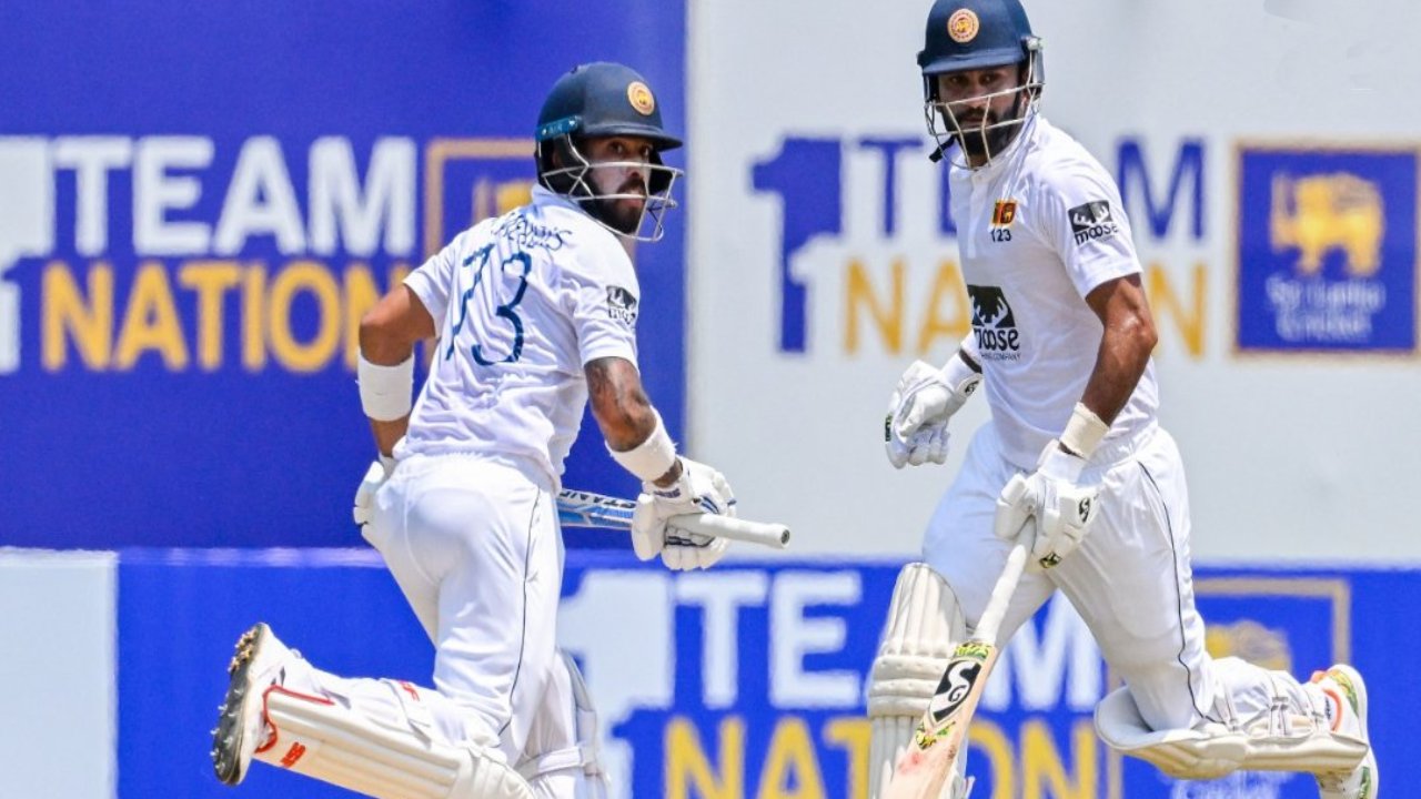 SL vs IRE 1st Test: పసికూనలపై కరుణరత్నే, కుశాల్ భారీ శతకాలు SL vs IRE 1st Test: పసికూనలపై కరుణరత్నే, కుశాల్ భారీ శతకాలు