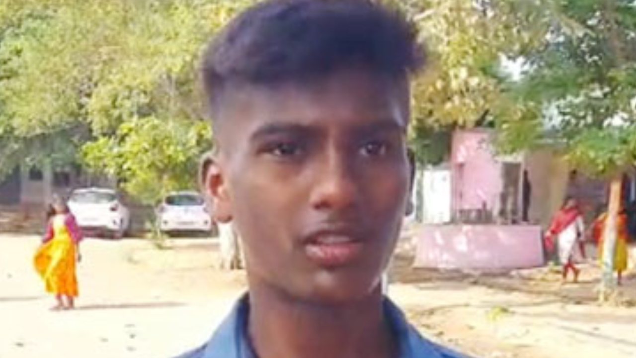 Nirmal : ఇంట్లో తండ్రి మృతదేహం.. టెన్త్ పరీక్షకు హాజరైన కుమారుడు Nirmal : ఇంట్లో తండ్రి మృతదేహం.. టెన్త్ పరీక్షకు హాజరైన కుమారుడు