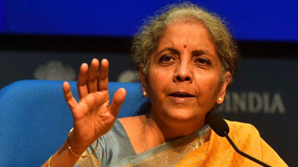 Women surrounded the Union Minister Nirmala Sitaraman to reduce the price of cooking gas