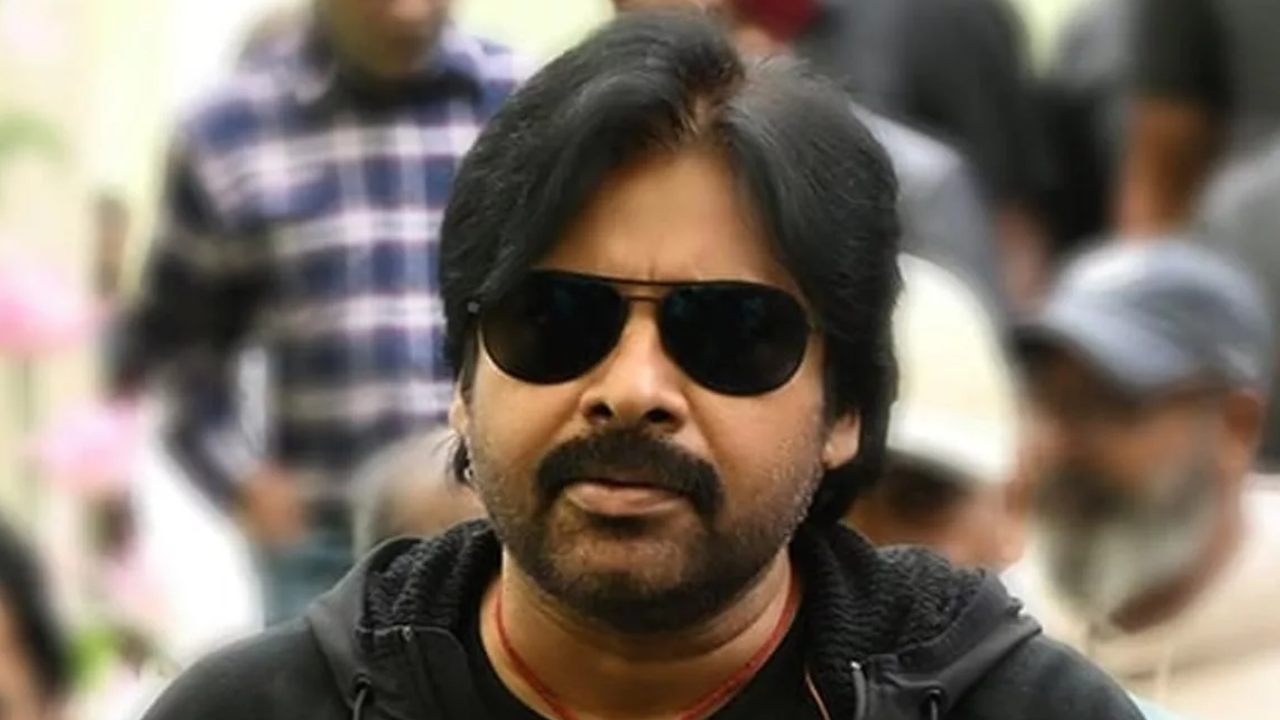 Pawan Kalyan: దూసుకెళ్తున్న ఉస్తాద్.. వీరమల్లును కూడా ముగించేస్తాడా..? Pawan Kalyan: దూసుకెళ్తున్న ఉస్తాద్.. వీరమల్లును కూడా ముగించేస్తాడా..?