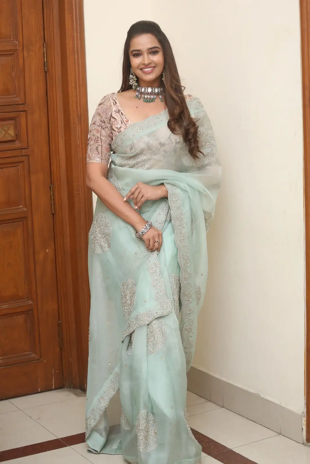 Pujita Ponnada shines in Saree at Pre Release Event of Ravanasura Movie 
