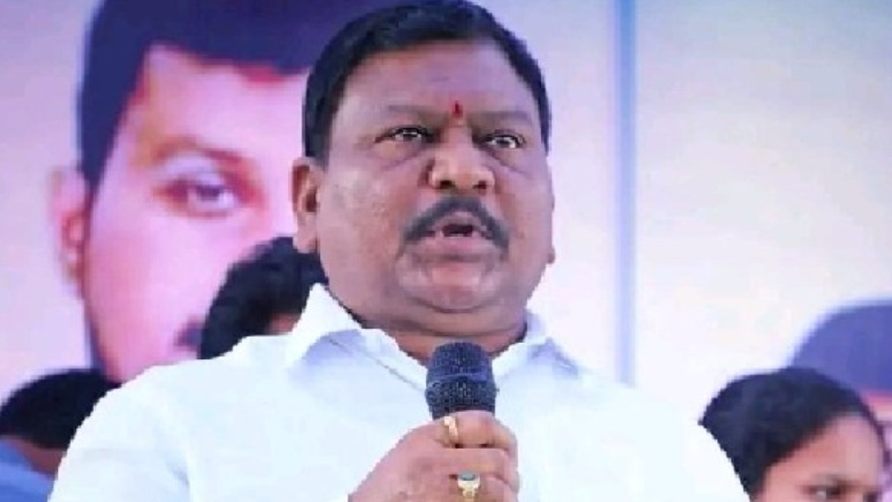 Rajanna Dora : కేంద్రమంత్రి ధర్మేంద్ర ప్రధాన్ వ్యాఖ్యలపై ఏపీ డిప్యూటీ సీఎం రాజన్న దొర ఆగ్రహం Rajanna Dora : కేంద్రమంత్రి ధర్మేంద్ర ప్రధాన్ వ్యాఖ్యలపై ఏపీ డిప్యూటీ సీఎం రాజన్న దొర ఆగ్రహం