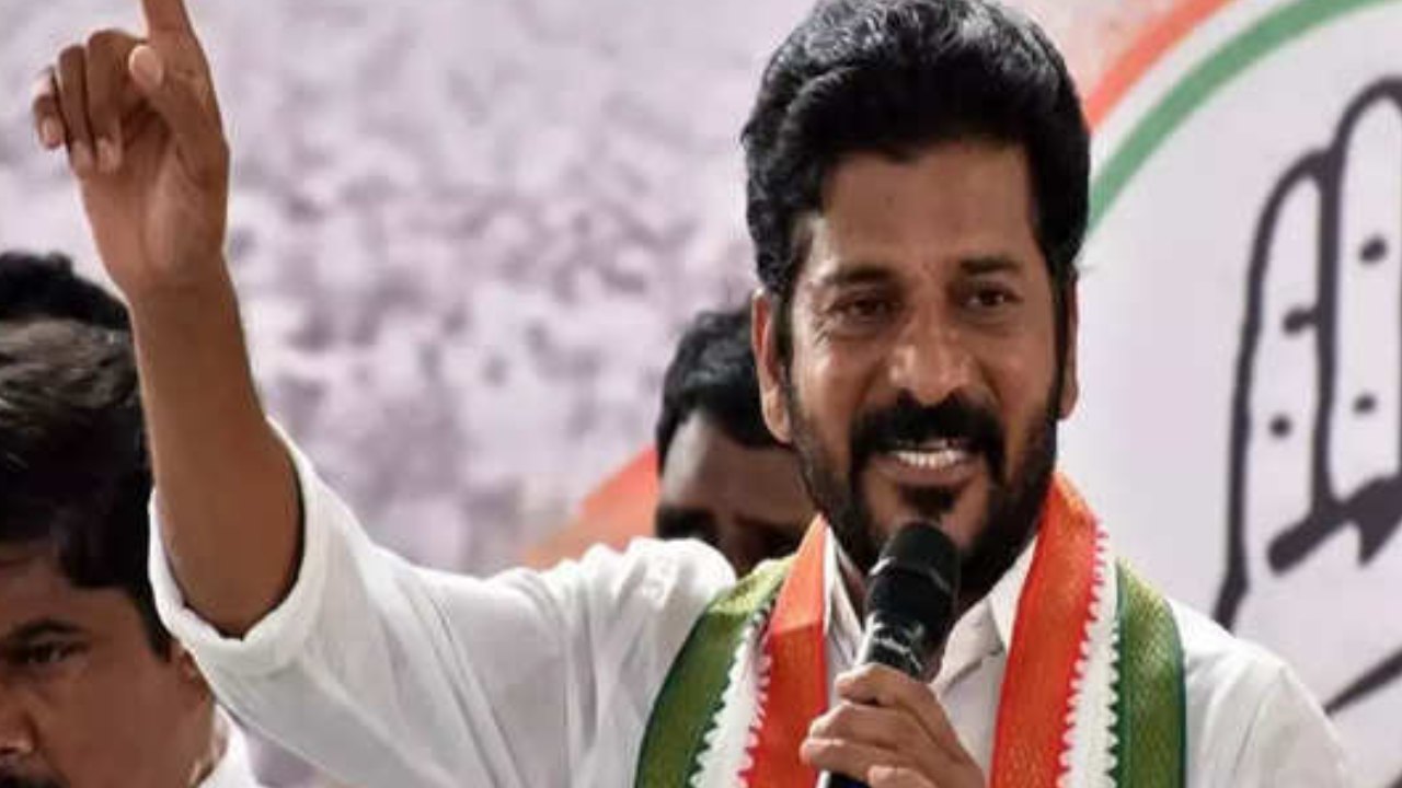 Revanth Reddy : కేసీఆర్ ది మాఫియా మోడల్.. మోదీది కార్పొరేట్ మోడల్ : రేవంత్ రెడ్డి Revanth Reddy : కేసీఆర్ ది మాఫియా మోడల్.. మోదీది కార్పొరేట్ మోడల్ : రేవంత్ రెడ్డి