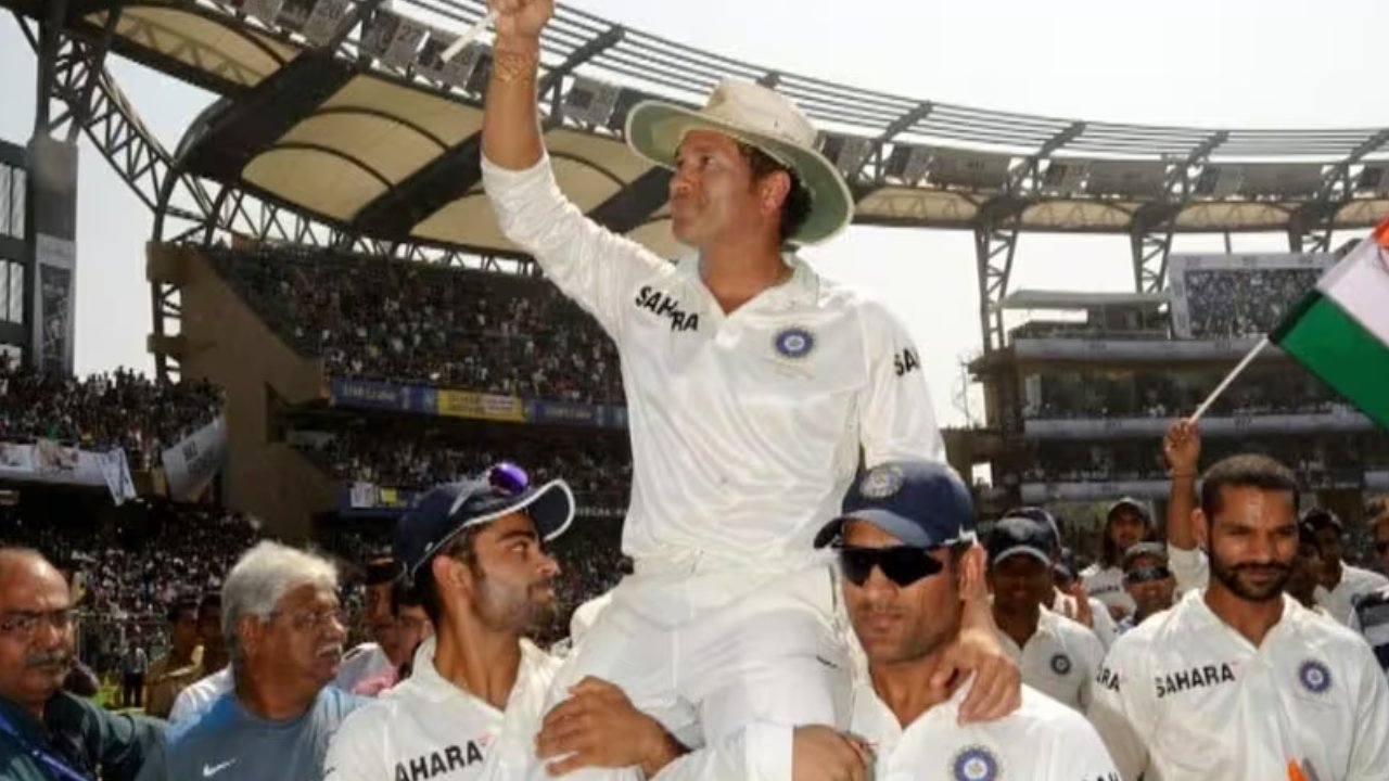 Sachin Tendulkar 50th Birthday: 50వ వసంతంలోకి ‘మాస్టర్ బ్లాస్టర్’.. క్రికెట్కు వీడ్కోలు పలికి పదేళ్లయినా తగ్గని క్రేజ్ .. Sachin Tendulkar 50th Birthday: 50వ వసంతంలోకి ‘మాస్టర్ బ్లాస్టర్’.. క్రికెట్కు వీడ్కోలు పలికి పదేళ్లయినా తగ్గని క్రేజ్ ..