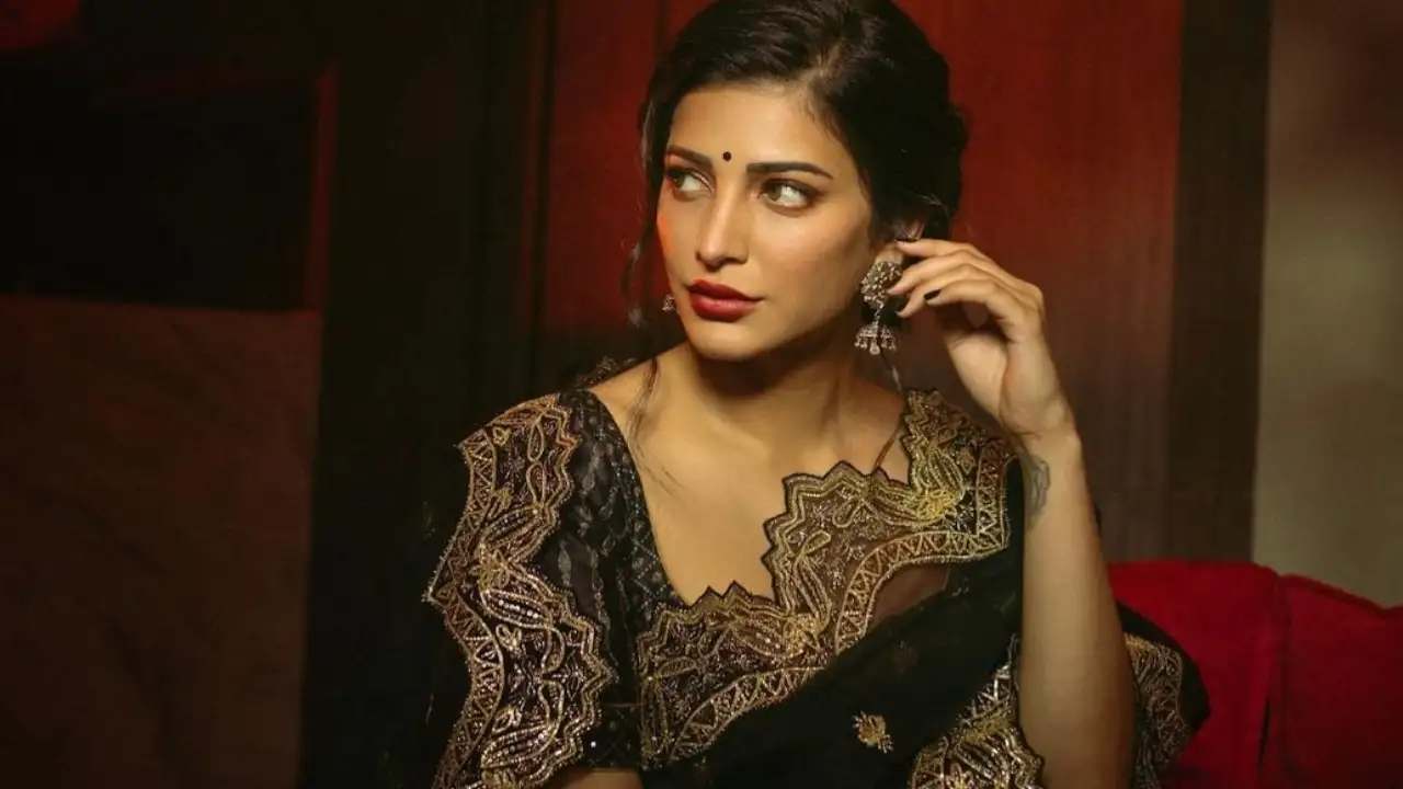 Shruti Haasan : శృతిహాసన్ పై ఫైర్ అవుతున్న టాలీవుడ్ ఆడియన్స్.. Shruti Haasan : శృతిహాసన్ పై ఫైర్ అవుతున్న టాలీవుడ్ ఆడియన్స్..