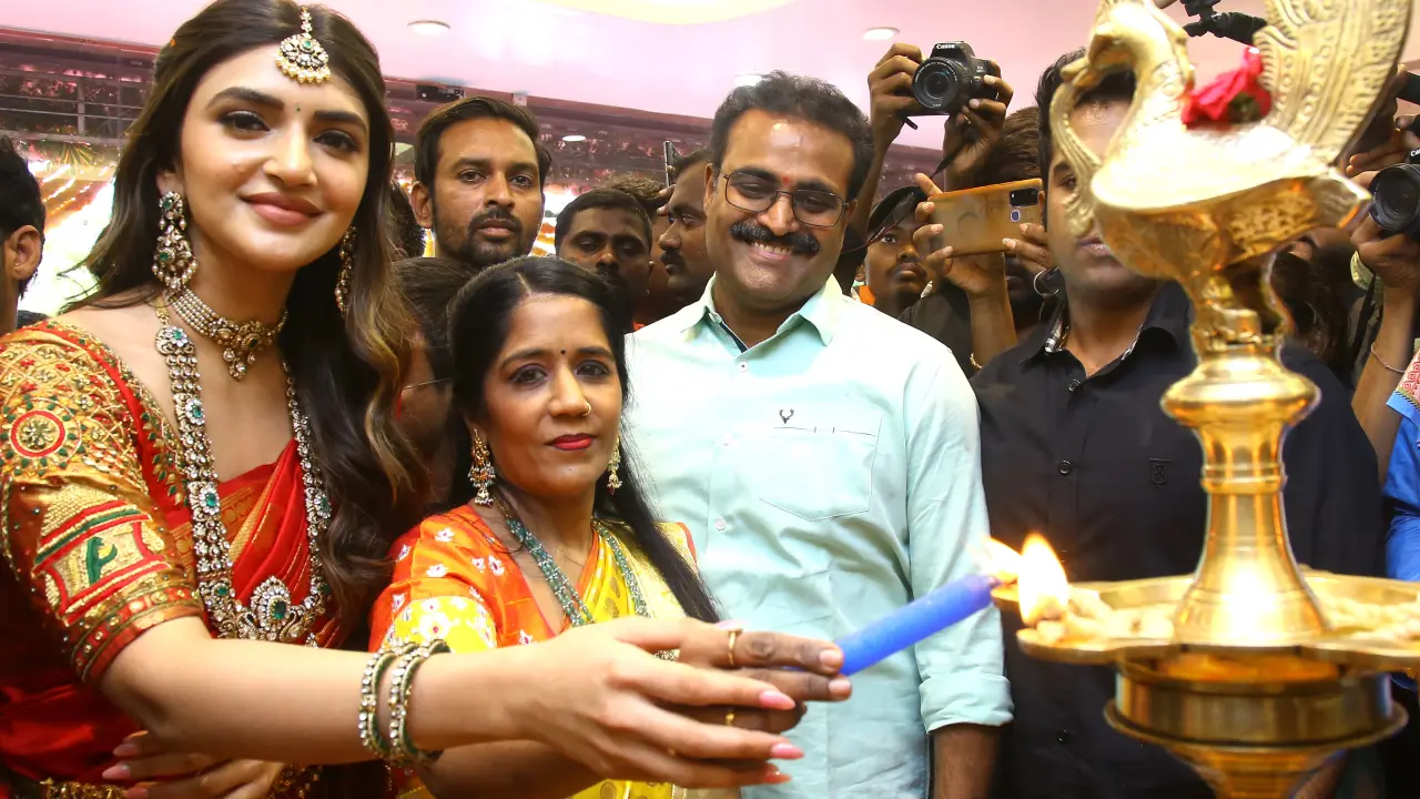 Sreeleela Participated in Jewellery shop opening in Hyderabad