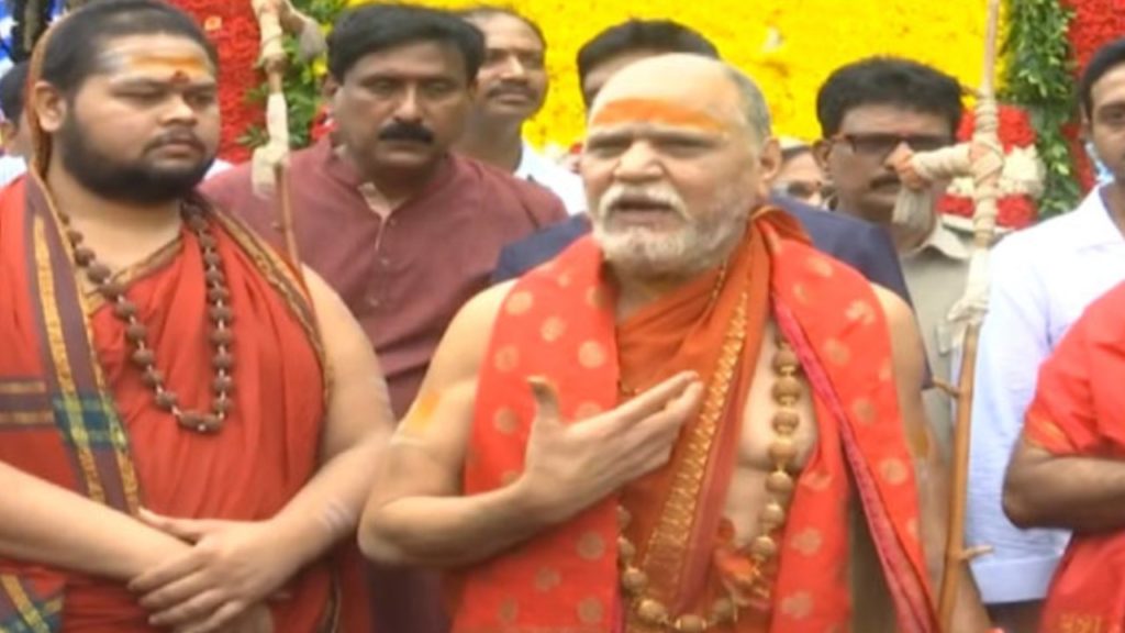 Swarupa Nandendra Sarswati Swamy