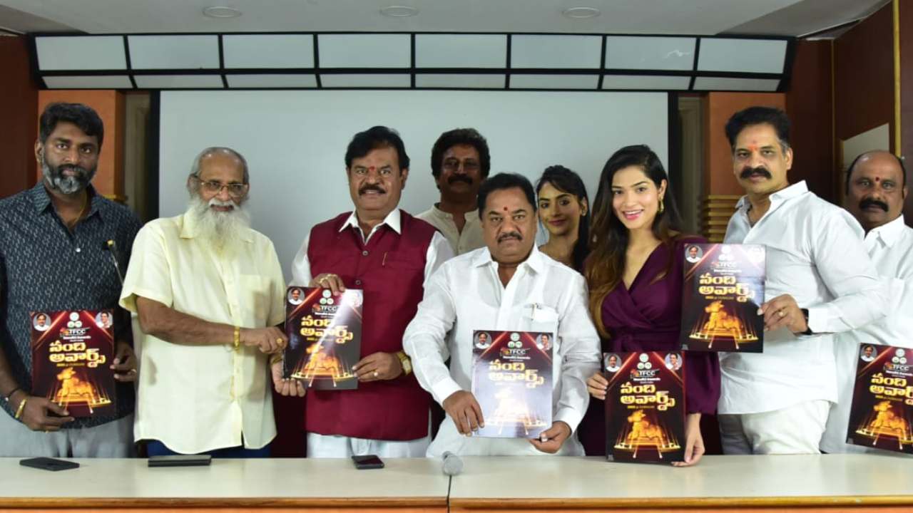 Vijayendra Prasad : కనీసం ఆ సినిమాలకైనా తెలంగాణ ప్రభుత్వం నంది అవార్డులు ఇవ్వాలి.. Vijayendra Prasad : కనీసం ఆ సినిమాలకైనా తెలంగాణ ప్రభుత్వం నంది అవార్డులు ఇవ్వాలి..