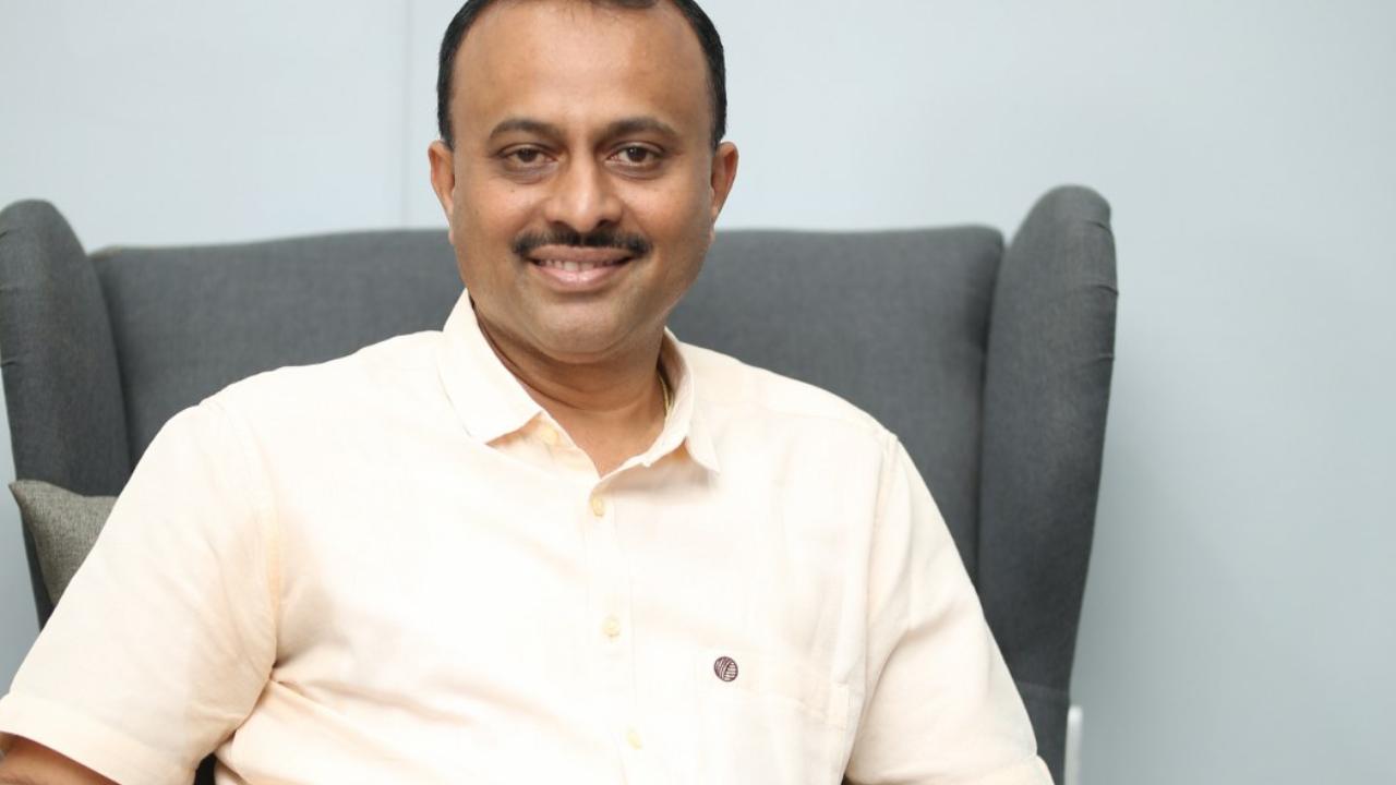 People Media Factory : 100 సినిమాలు టార్గెట్.. 15 సినిమాలు సెట్స్ మీద ఉన్నాయి.. సైలెంట్ గా దూసుకొస్తున్న పీపుల్ మీడియా ఫ్యాక్టరీ.. People Media Factory : 100 సినిమాలు టార్గెట్.. 15 సినిమాలు సెట్స్ మీద ఉన్నాయి.. సైలెంట్ గా దూసుకొస్తున్న పీపుల్ మీడియా ఫ్యాక్టరీ..