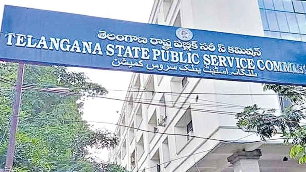 TSPSC Paper Leak Case : TSPSC పేపర్ లీక్ కేసులో మరో కీలక పరిణామం.. ఆ ముగ్గురు అరెస్ట్ TSPSC Paper Leak Case : TSPSC పేపర్ లీక్ కేసులో మరో కీలక పరిణామం.. ఆ ముగ్గురు అరెస్ట్