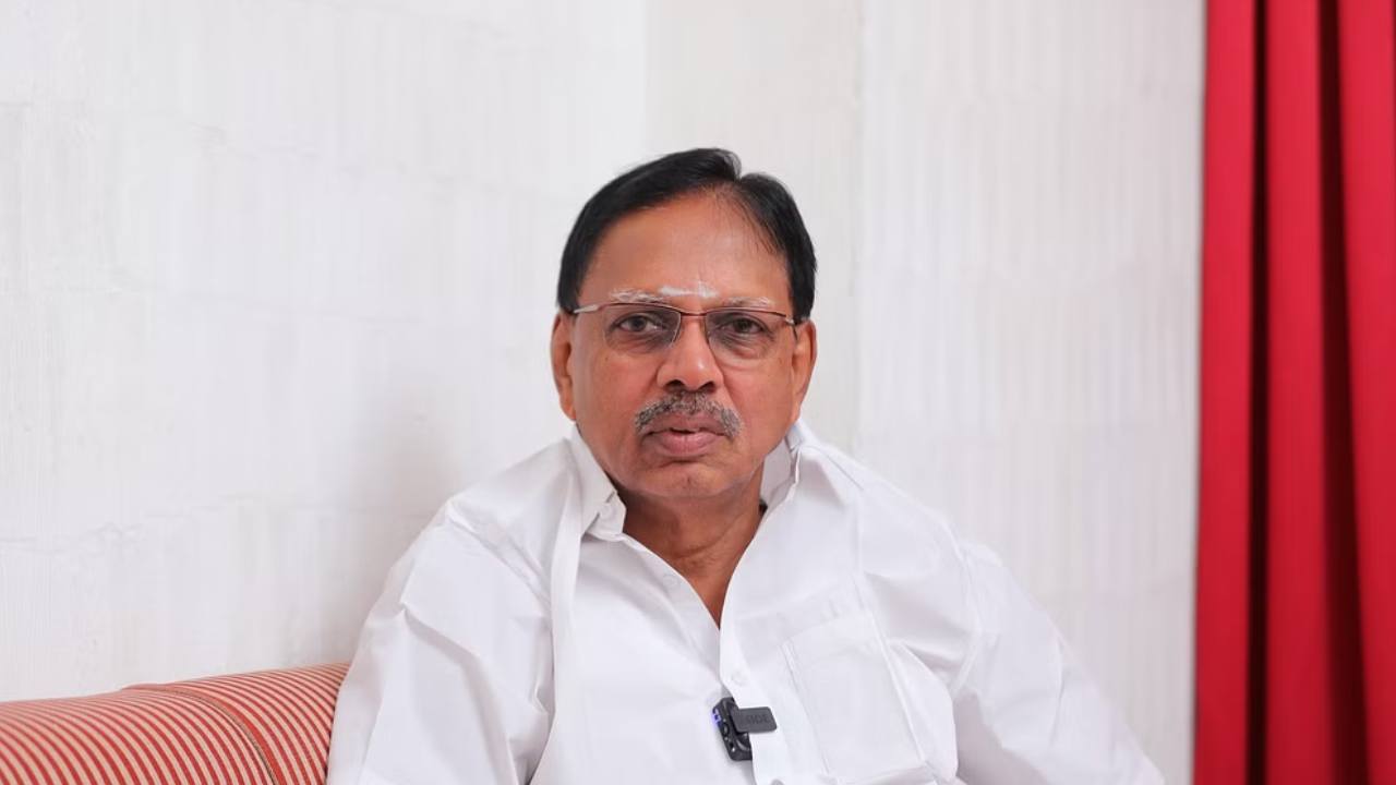 Tirupur Subramaniam : బాక్సాఫీస్ కలెక్షన్స్ అన్నీ అబద్దాలే.. ఫ్లాప్ అయితే నిజం చెప్పండి.. సంచలన వ్యాఖ్యలు చేసిన ప్రముఖ డిస్ట్రిబ్యూటర్.. Tirupur Subramaniam : బాక్సాఫీస్ కలెక్షన్స్ అన్నీ అబద్దాలే.. ఫ్లాప్ అయితే నిజం చెప్పండి.. సంచలన వ్యాఖ్యలు చేసిన ప్రముఖ డిస్ట్రిబ్యూటర్..