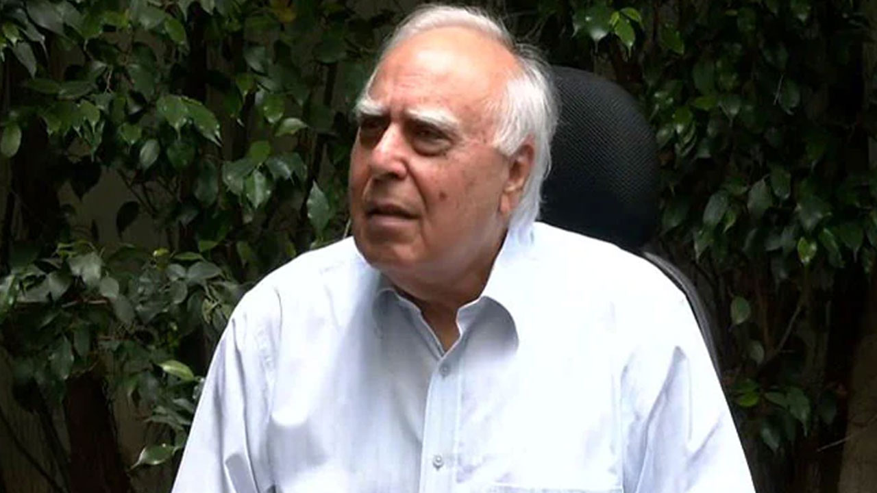 Kapil Sibal: అల్లర్లే లేకుంటే ఆ నంబర్లేంటి? అమిత్ షా వ్యాఖ్యలపై కపిల్ సిబాల్ ఫైర్ Kapil Sibal: అల్లర్లే లేకుంటే ఆ నంబర్లేంటి? అమిత్ షా వ్యాఖ్యలపై కపిల్ సిబాల్ ఫైర్