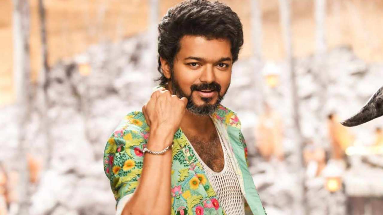 Vijay: ‘వారసుడు’ హీరో మరో తెలుగు డైరెక్టర్ను లైన్లో పెట్టాడా..? Vijay: ‘వారసుడు’ హీరో మరో తెలుగు డైరెక్టర్ను లైన్లో పెట్టాడా..?