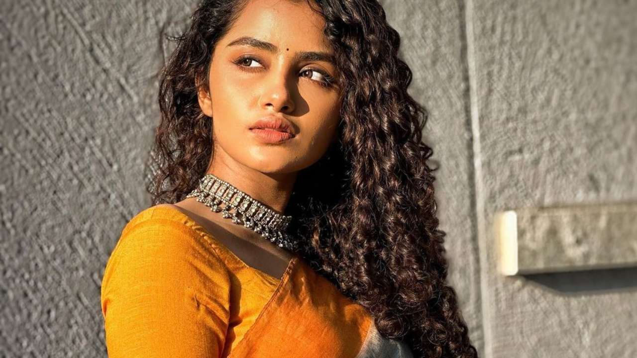 Anupama Parameswaran : ఎవరేం అనుకుంటారో అనే భయంతో కొన్ని పాత్రలు వదిలేశాను.. Anupama Parameswaran : ఎవరేం అనుకుంటారో అనే భయంతో కొన్ని పాత్రలు వదిలేశాను..