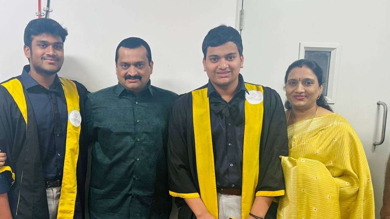 Bandla Ganesh : బండ్ల గణేష్ కొడుకుని చూశారా.. బండ్లన్న యంగ్ గా ఉన్నప్పుడు ఇలాగే ఉండేవాడేమో.. Bandla Ganesh : బండ్ల గణేష్ కొడుకుని చూశారా.. బండ్లన్న యంగ్ గా ఉన్నప్పుడు ఇలాగే ఉండేవాడేమో..