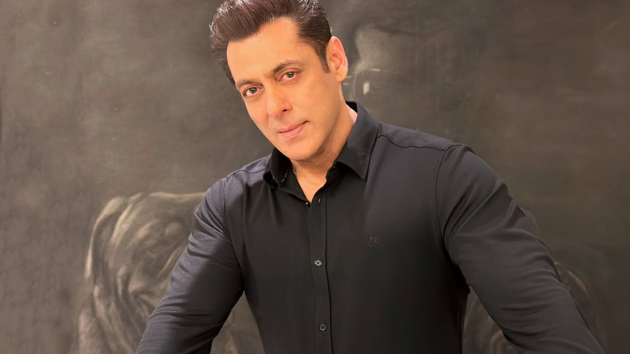Salman Khan : భాయ్ కి ఏమైంది? 100 కోట్లు రాబట్టడానికి కష్టపడుతున్నాడు.. Salman Khan : భాయ్ కి ఏమైంది? 100 కోట్లు రాబట్టడానికి కష్టపడుతున్నాడు..
