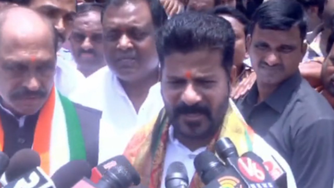 Revanth Reddy : కర్ణాటక ఎన్నికల ఫలితాలపై రేవంత్ రెడ్డి ఆసక్తికర వ్యాఖ్యలు.. Revanth Reddy : కర్ణాటక ఎన్నికల ఫలితాలపై రేవంత్ రెడ్డి ఆసక్తికర వ్యాఖ్యలు..