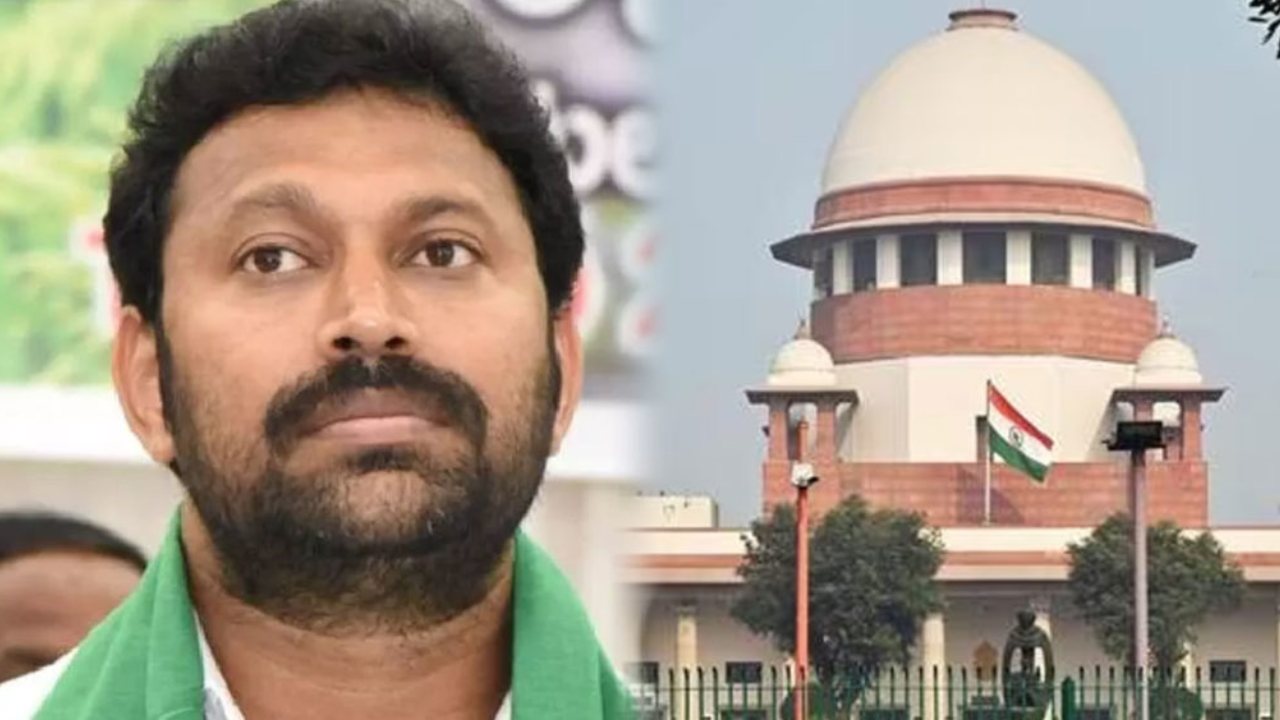 Supreme Court : ఎంపీ అవినాశ్ రెడ్డి ముందస్తు బెయిల్ పిటీషన్ విచారణకు నిరాకరించిన సుప్రీంకోర్టు Supreme Court : ఎంపీ అవినాశ్ రెడ్డి ముందస్తు బెయిల్ పిటీషన్ విచారణకు నిరాకరించిన సుప్రీంకోర్టు