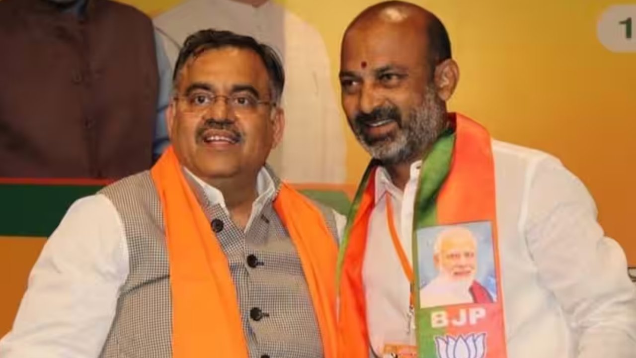 Hindu Ekta Yatra: లక్ష మందితో హిందూ ఏక్తాయాత్ర.. ముఖ్యఅతిథులుగా వచ్చేది ఎవరో తెలుసా? Hindu Ekta Yatra: లక్ష మందితో హిందూ ఏక్తాయాత్ర.. ముఖ్యఅతిథులుగా వచ్చేది ఎవరో తెలుసా?