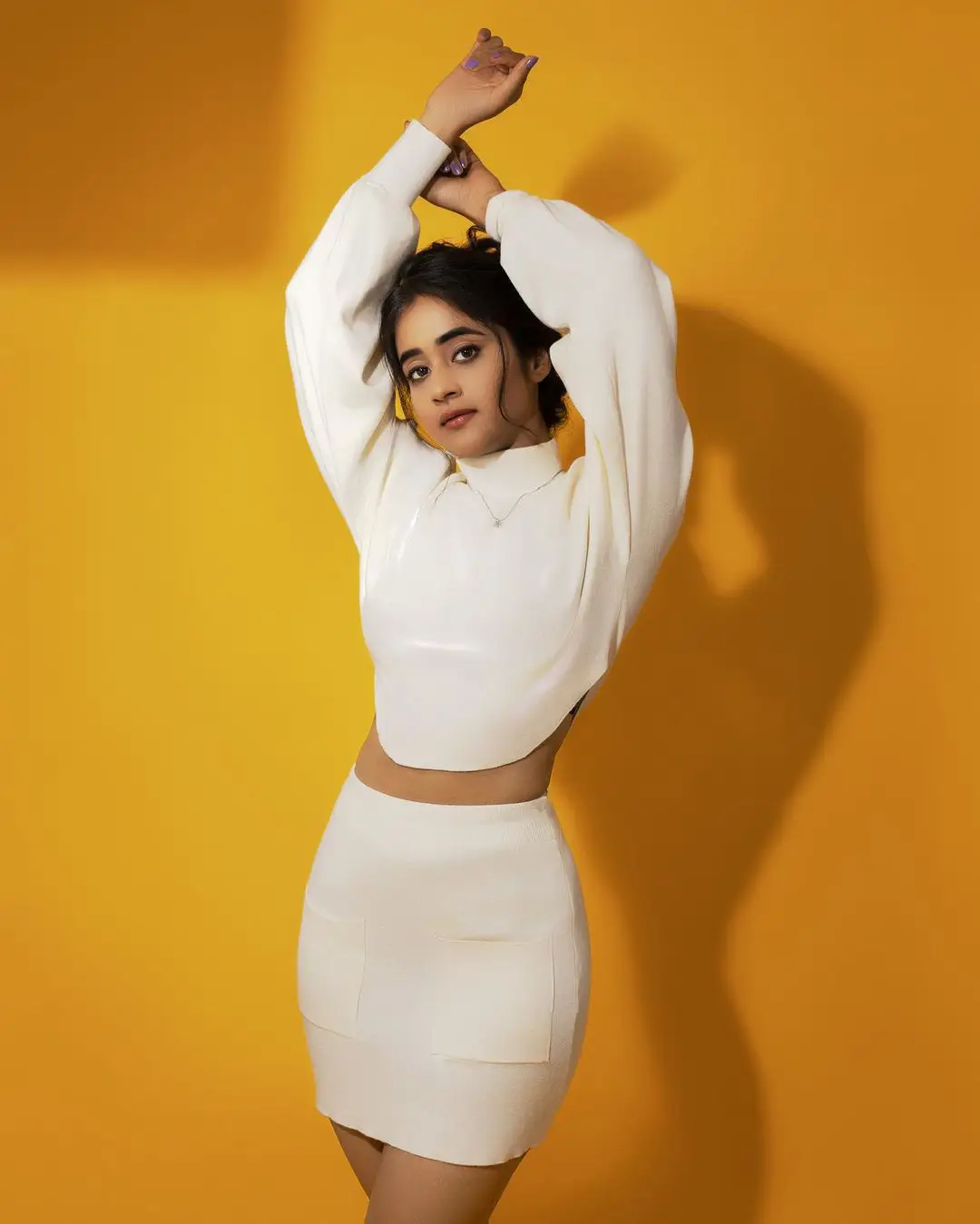 Deepthi Sunaina photo shoot in Short Skirt