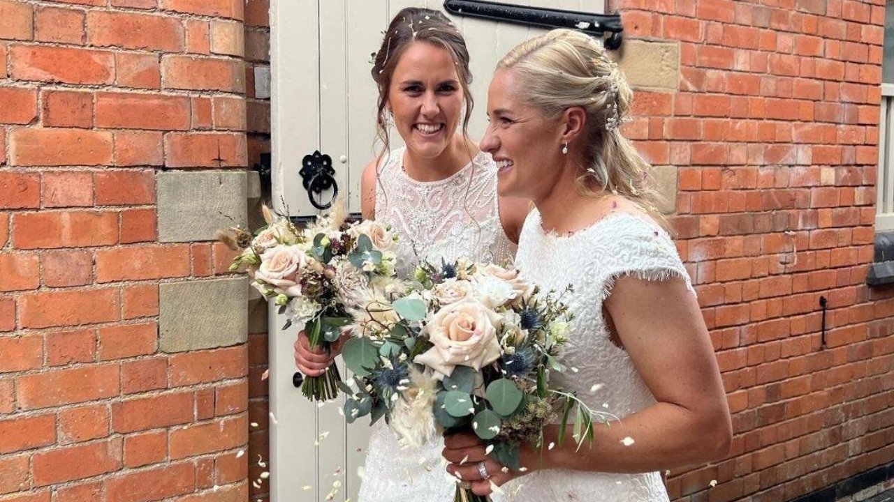 England cricketers Nat Sciver and Katherine Brunt tie the knot