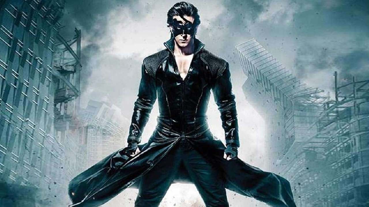 Krrish 4 : సూపర్ హీరో క్రిష్ మళ్ళీ వస్తున్నాడు.. ఈసారి దర్శకుడు, నిర్మాతగా.. Krrish 4 : సూపర్ హీరో క్రిష్ మళ్ళీ వస్తున్నాడు.. ఈసారి దర్శకుడు, నిర్మాతగా..