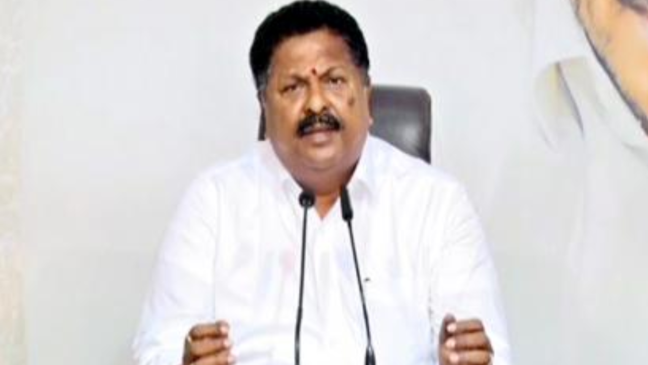 Karumuri Nageswara Rao : చంద్రబాబు జైలుకు వెళ్ళడం ఖాయం : మంత్రి కారుమూరి Karumuri Nageswara Rao : చంద్రబాబు జైలుకు వెళ్ళడం ఖాయం : మంత్రి కారుమూరి