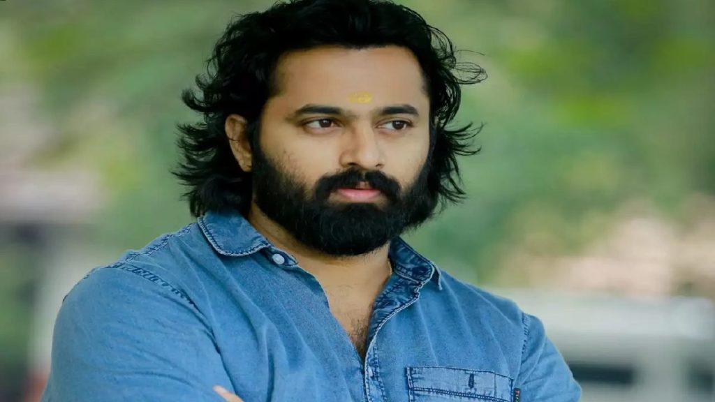 Kerala highcourt remove stay on Unni Mukundan case
