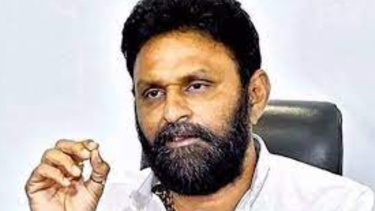 Kodali Nani : ఆర్5 జోన్ పై సుప్రీంకోర్టు తీర్పుపై స్పందించిన కొడాలి నాని Kodali Nani : ఆర్5 జోన్ పై సుప్రీంకోర్టు తీర్పుపై స్పందించిన కొడాలి నాని
