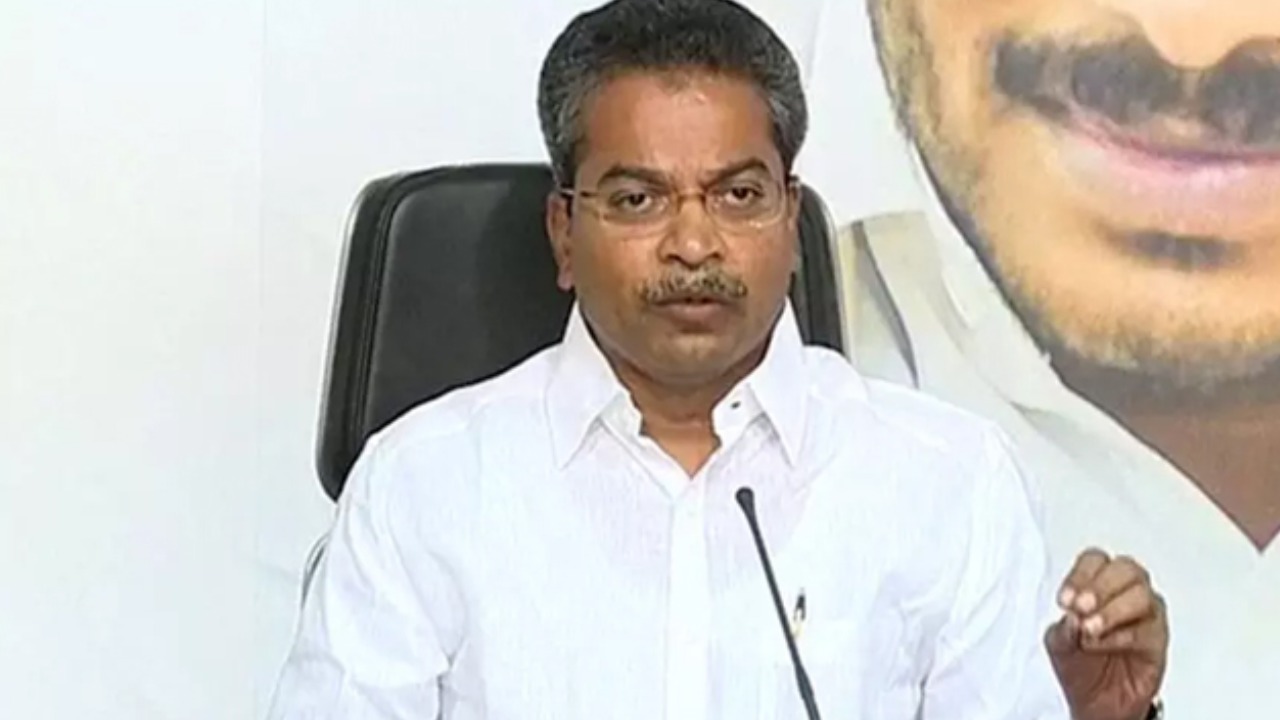 Vasantha Krishna Prasad : దేవినేని ఉమ లాంటి నాయకుడి వల్లే కృష్ణా జిల్లా టీడీపీ కకావికలం.. ఎమ్మెల్యే కృష్ణ ప్రసాద్ సంచలన వ్యాఖ్యలు Vasantha Krishna Prasad : దేవినేని ఉమ లాంటి నాయకుడి వల్లే కృష్ణా జిల్లా టీడీపీ కకావికలం.. ఎమ్మెల్యే కృష్ణ ప్రసాద్ సంచలన వ్యాఖ్యలు