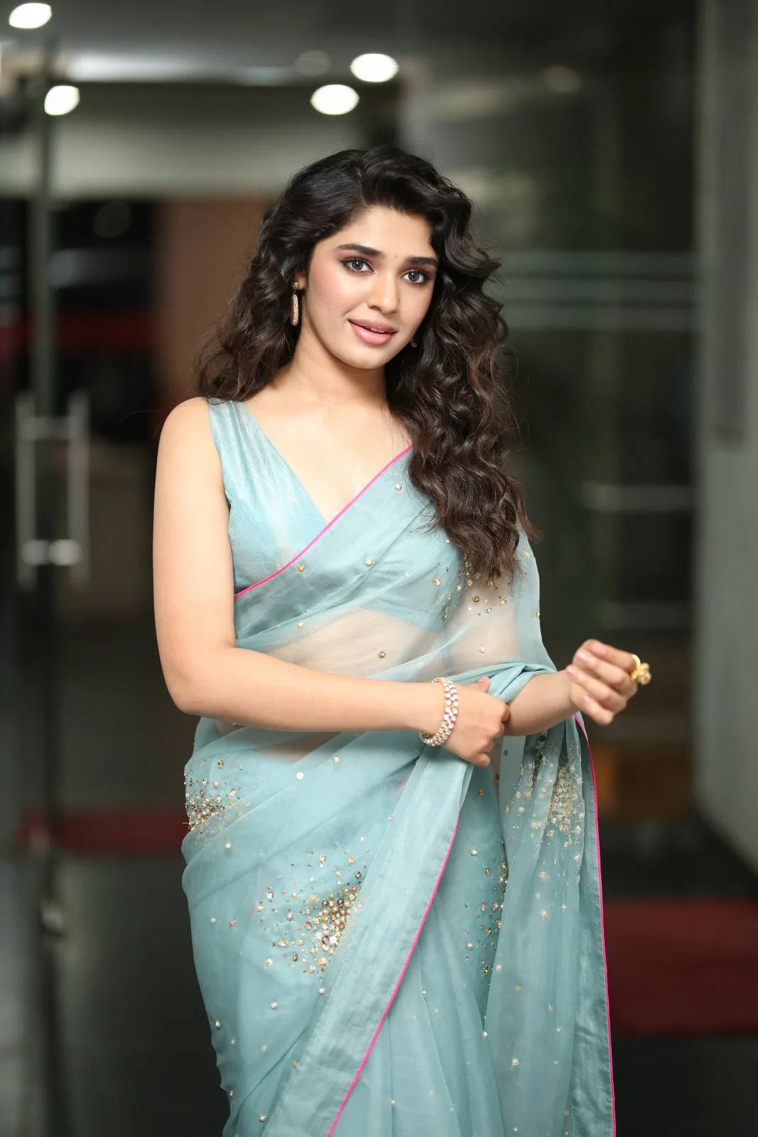 Krithi Shetty mesmerizing looks in saree at custody press meet