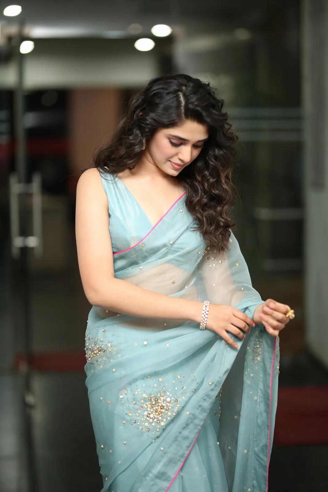 Krithi Shetty mesmerizing looks in saree at custody press meet