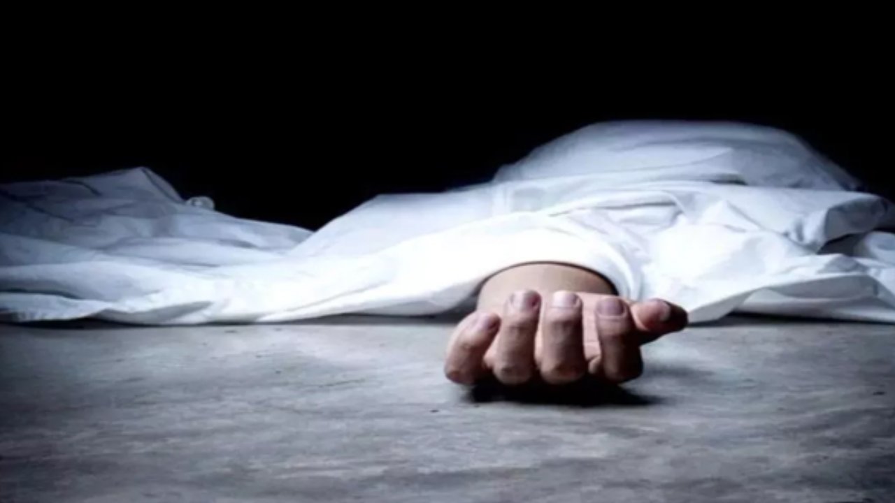 Mahalakshmi Case: రైతు భరోసా కేంద్రం ఉద్యోగిని మహాలక్ష్మి హత్య కేసులో విస్తుగొలిపే వాస్తవాలు Mahalakshmi Case: రైతు భరోసా కేంద్రం ఉద్యోగిని మహాలక్ష్మి హత్య కేసులో విస్తుగొలిపే వాస్తవాలు