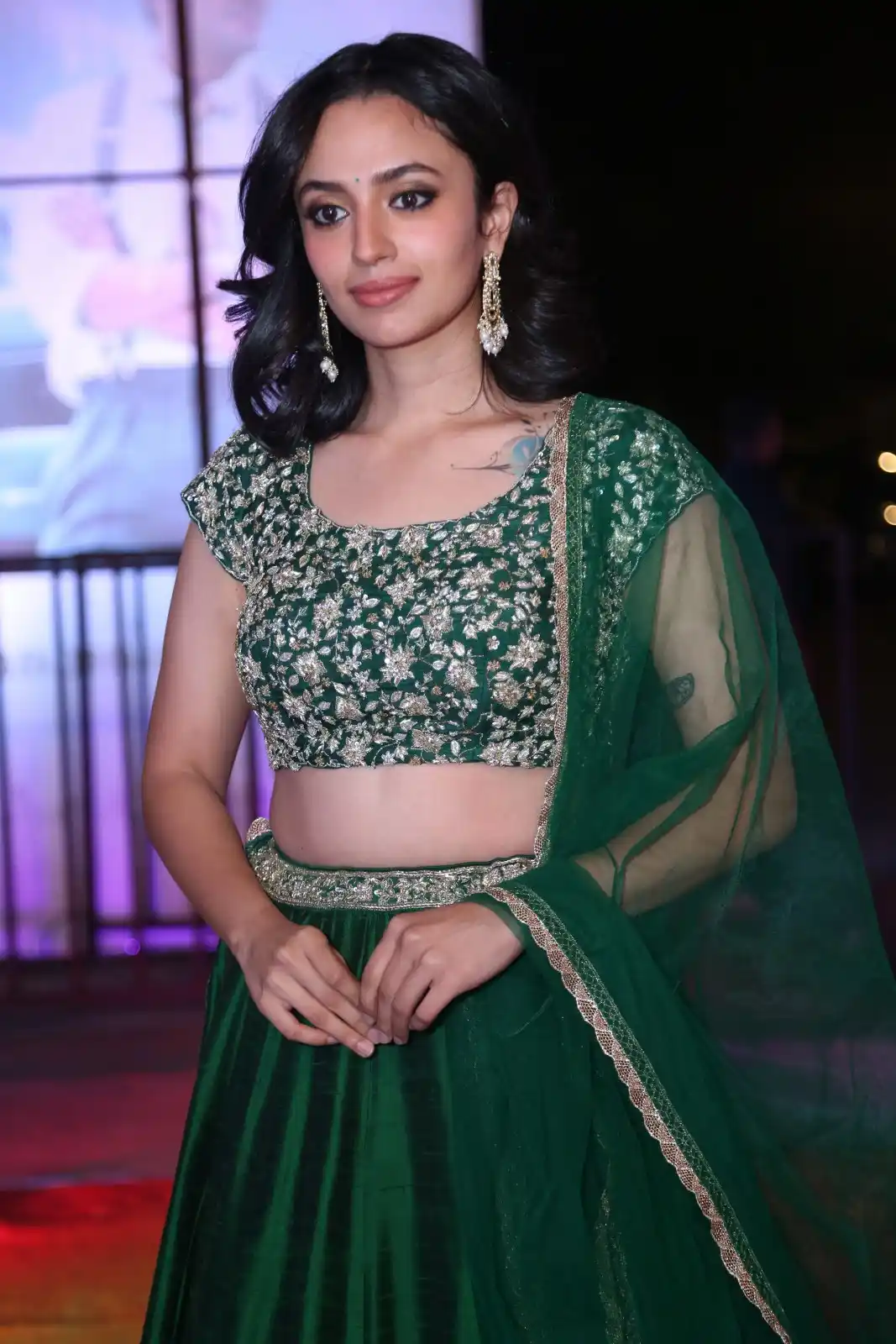 Malvika Nair shines in Anni Manchi Shakunamule Pre Release Event