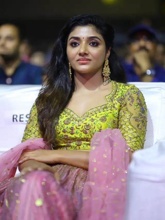 Mirnaa shines in Ugram Movie Pre Release Event