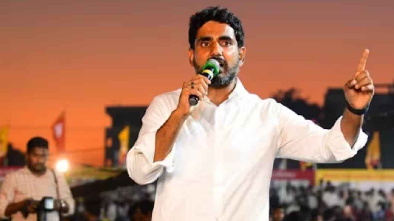 Nara Lokesh : భూకబ్జాలు, ఇసుక దందాలు, దేవుడిని కూడా వదల్లేదు- వైసీపీ ఎమ్మెల్యేపై లోకేశ్ తీవ్ర ఆరోపణలు Nara Lokesh : భూకబ్జాలు, ఇసుక దందాలు, దేవుడిని కూడా వదల్లేదు- వైసీపీ ఎమ్మెల్యేపై లోకేశ్ తీవ్ర ఆరోపణలు