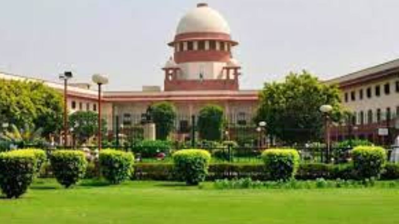 Supreme Court : కుమారి, శ్రీమతి అంటే తప్పేంటి? – సుప్రీంకోర్టు Supreme Court : కుమారి, శ్రీమతి అంటే తప్పేంటి? – సుప్రీంకోర్టు